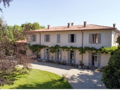 Dandelion Como Suites & Park